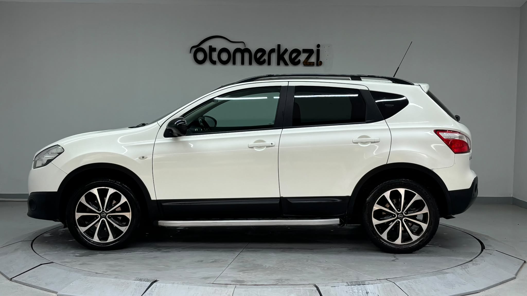 NISSAN QASHQAI 12
